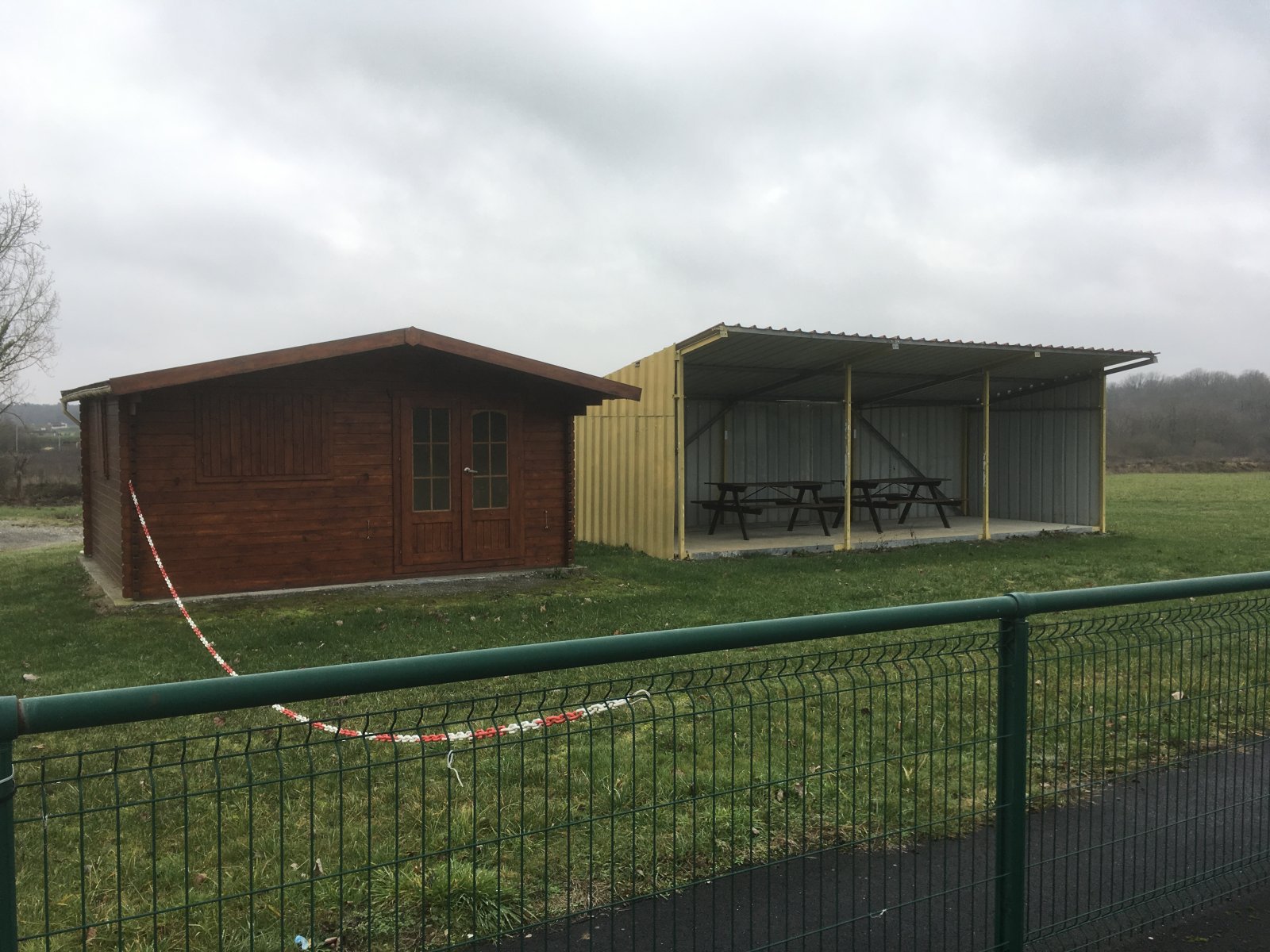 Les bâtiments annexes Les bâtiments annexes